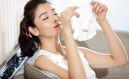 油性皮肤怎么补水?大油田这样做......