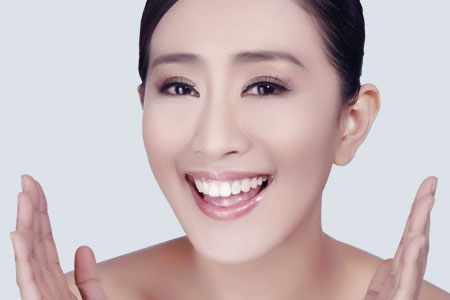 油性皮肤为什么容易长痘?