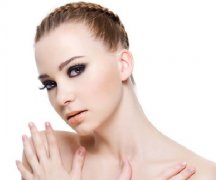 一到经期就长痘?罪魁祸首竟是它!